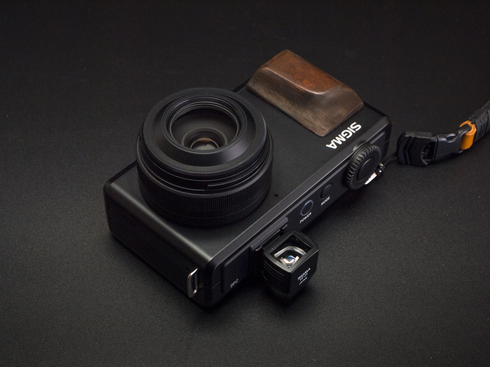 Merrill 10年一昔前のカメラだけど：Hotophotoday